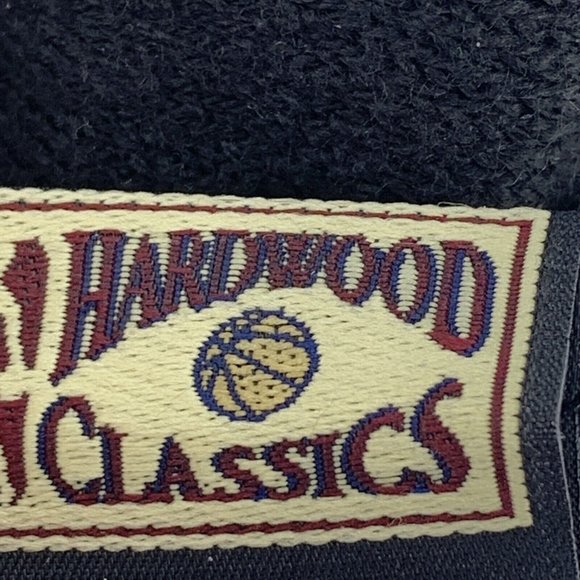 New Era Hardwood Classics NBA Chicago Bulls 'Windy City' Beanie Cap Knit Hat OS - Picture 4 of 8